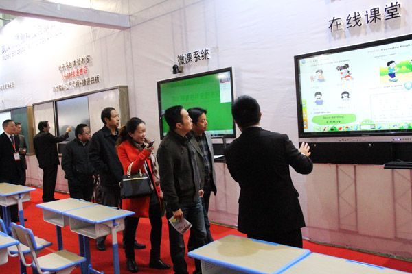 “集大成者”-騰亞科技，南寧教育裝備展